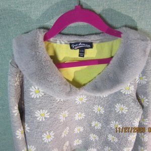 girls sweater (like NEW)